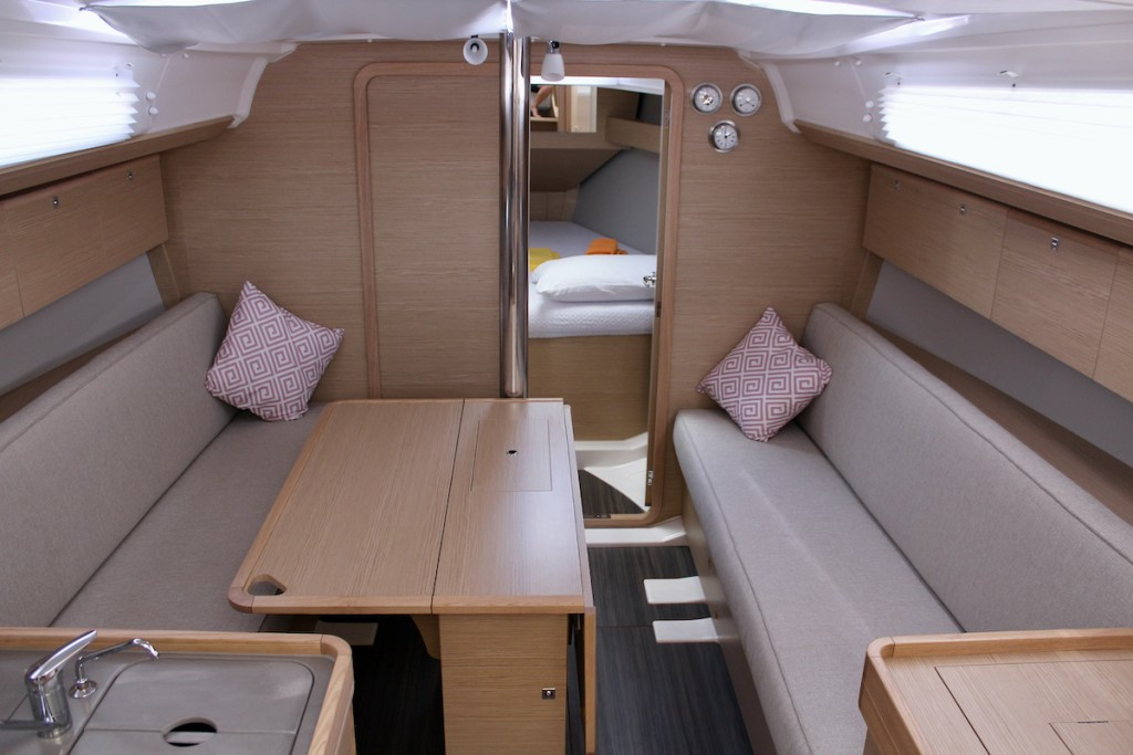 Yacht DUFOUR - 360 Grand Large "Zion"