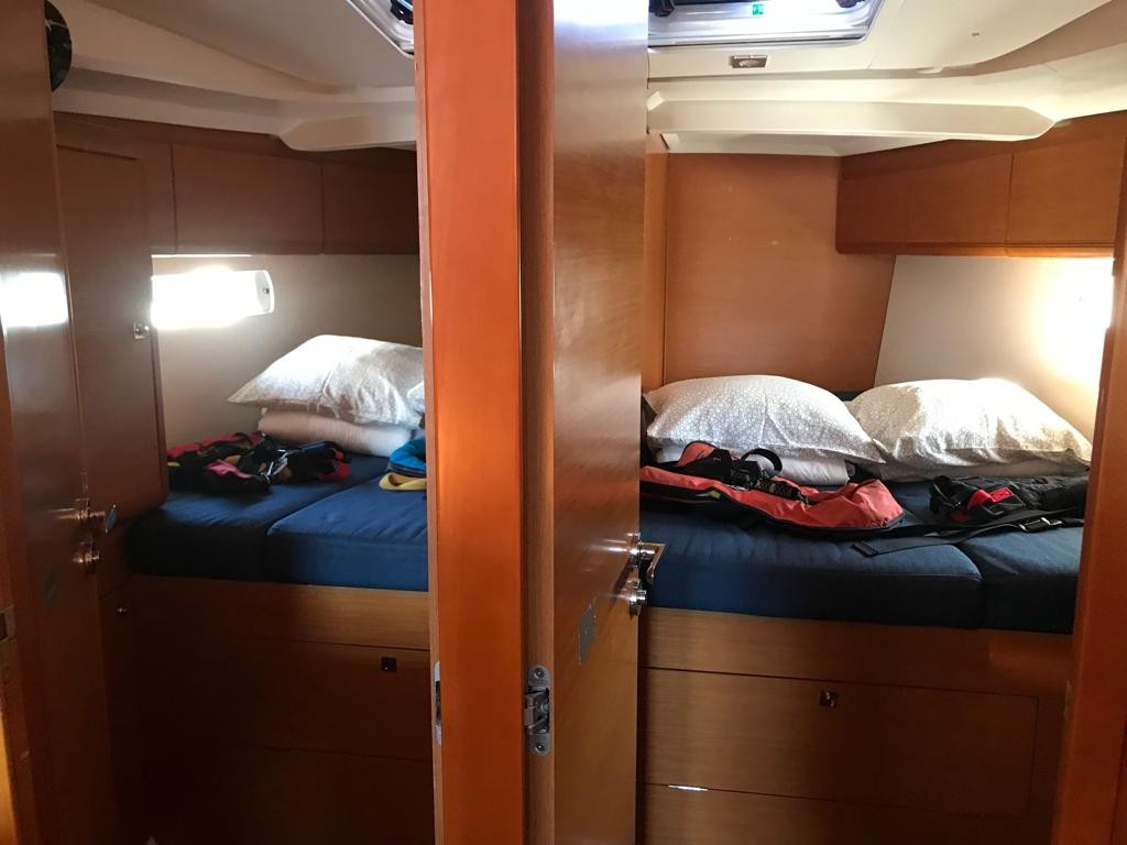 Yacht JEANNEAU - Sun Odyssey 519 "Alboran Bourbon"