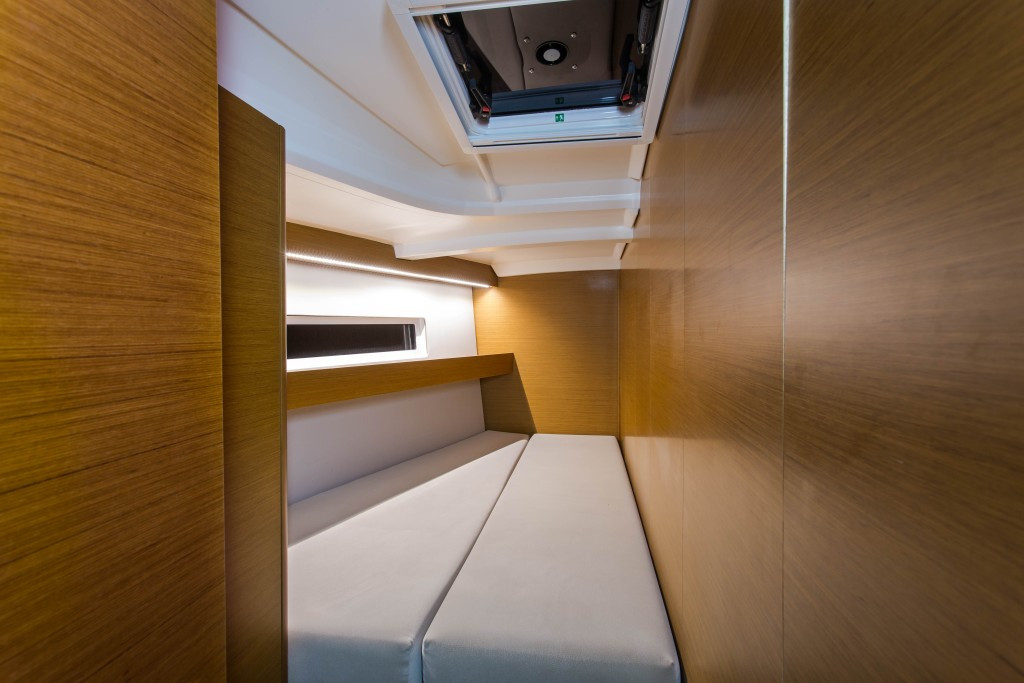 Yacht JEANNEAU - Sun Odyssey 440 "Ocean Song"