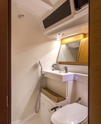 Yacht JEANNEAU - Sun Odyssey 440 "Ocean Song"