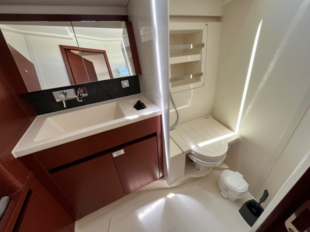 Yacht HANSE - 418 "Mersina"