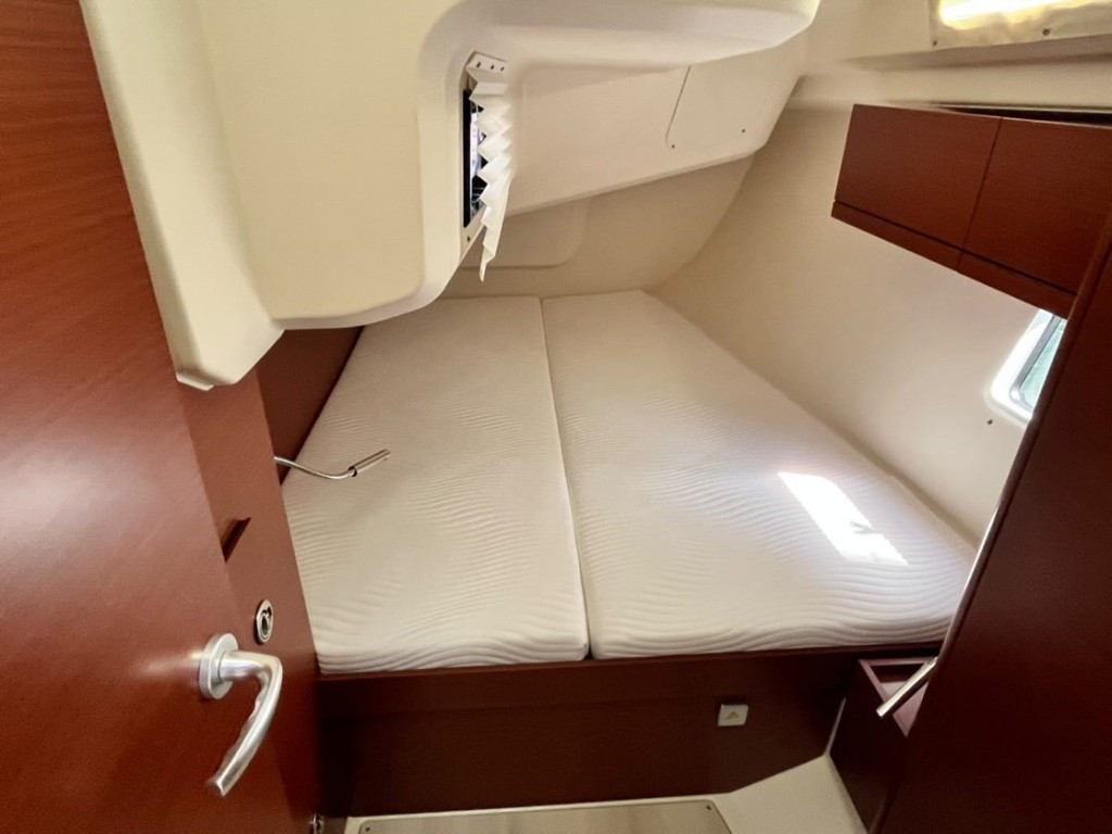 Yacht HANSE - 418 "Mersina"