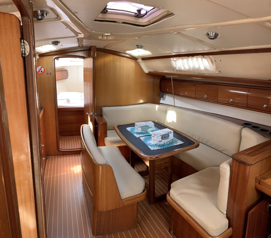 Yacht BAVARIA - 38 "Siesta"