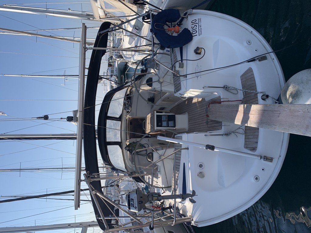 Yacht BAVARIA - 42 Cruiser "Toisjo"