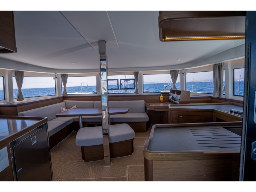 Yacht LAGOON - 42 "Nami"