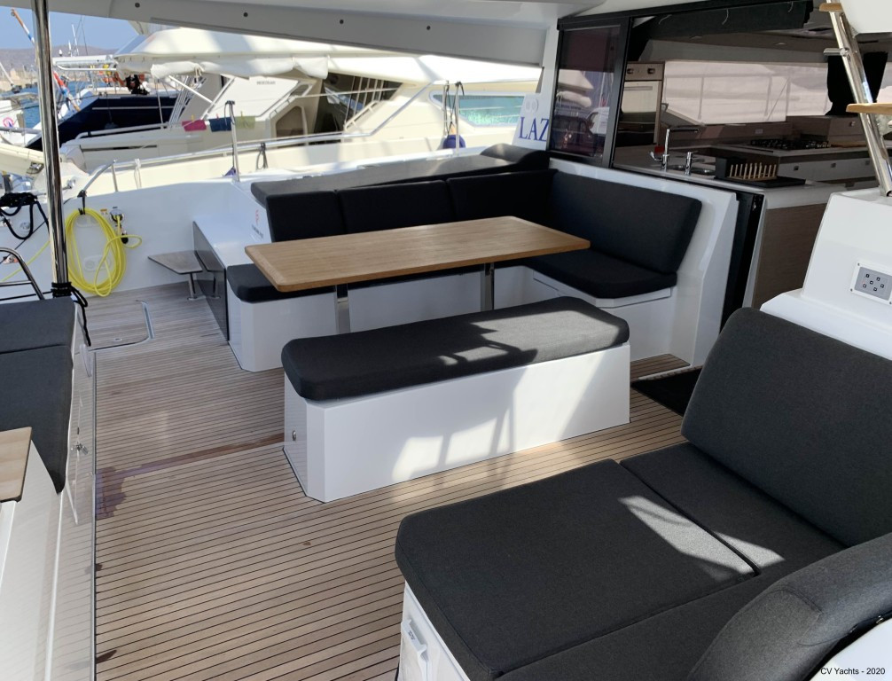 Yacht FOUNTAINE PAJOT - Elba 45 "Lazuli"