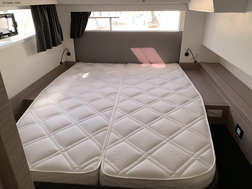 Yacht FOUNTAINE PAJOT - Elba 45 "Lazuli"