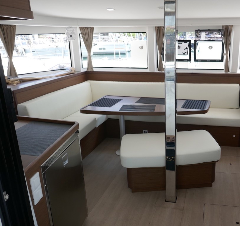 Yacht LAGOON - 42 "Coral Seas"
