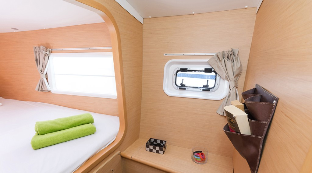 Yacht LAGOON - 380 "Bellevue"