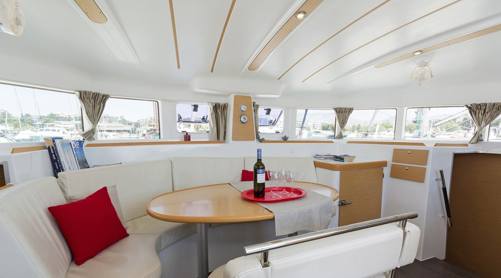 Yacht LAGOON - 380 "Bellevue"