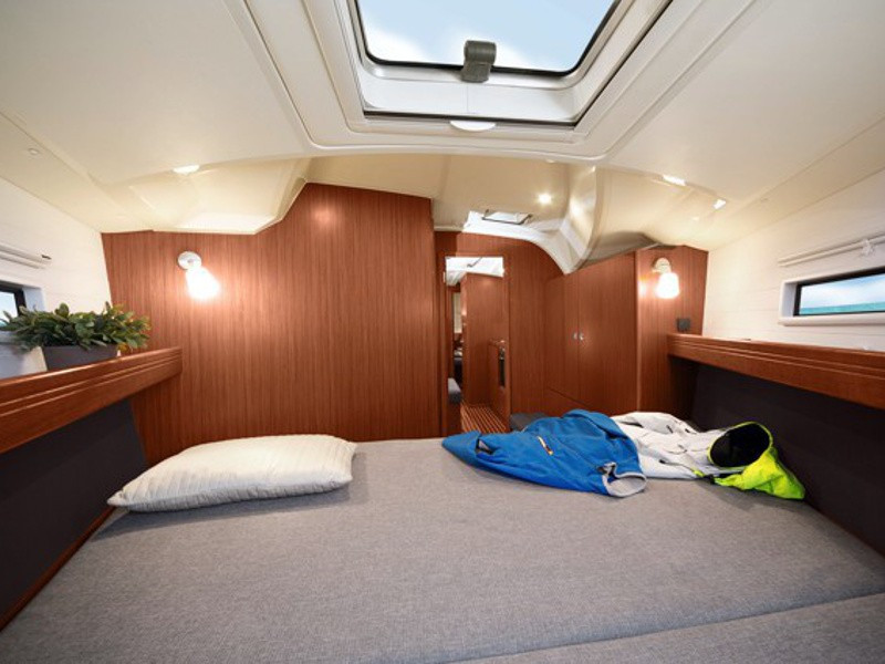 Yacht BAVARIA - Cruiser 41 "Urze"