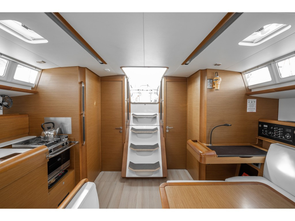 Yacht JEANNEAU - Sun Odyssey 479 "Alpha"