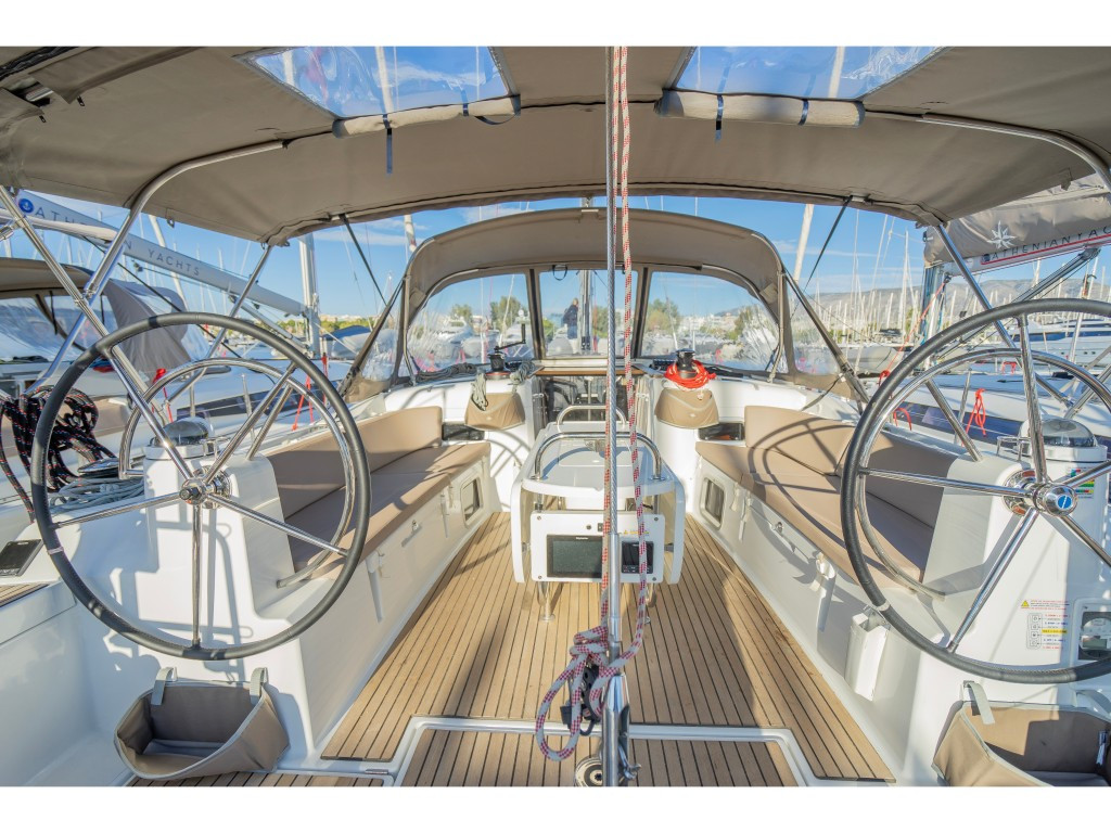 Yacht JEANNEAU - Sun Odyssey 519 "Mayflower"