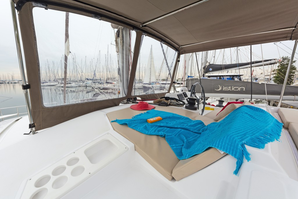 Yacht CATANA - Bali 4.1 "Golden Waters"