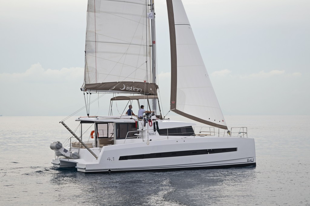 Yacht CATANA - Bali 4.1 "Golden Waters"