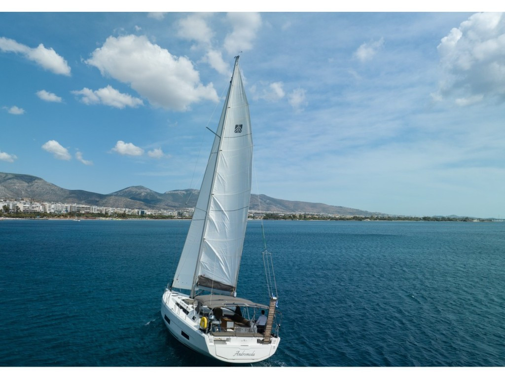 Yacht DUFOUR - 470 "Andromeda"