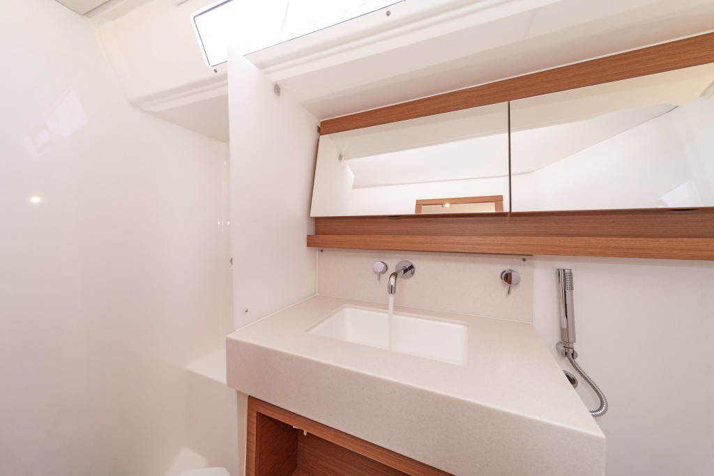 Yacht DUFOUR - 470 "Imagine"