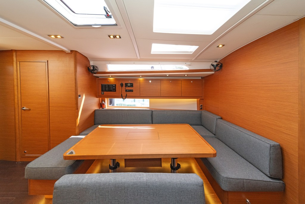 Yacht DUFOUR - 470 "Imagine"