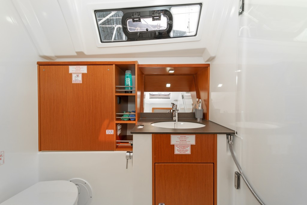 Yacht BAVARIA - Cruiser 41 "Laertis"