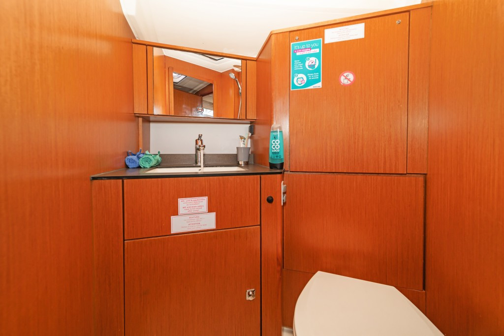 Yacht BAVARIA - Cruiser 41 "Blue Pearl"