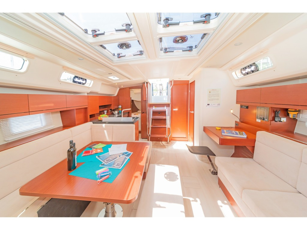 Yacht HANSE - 458 "Euphoria"