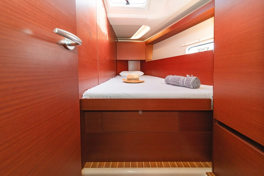 Yacht HANSE - 458 "Lixi"