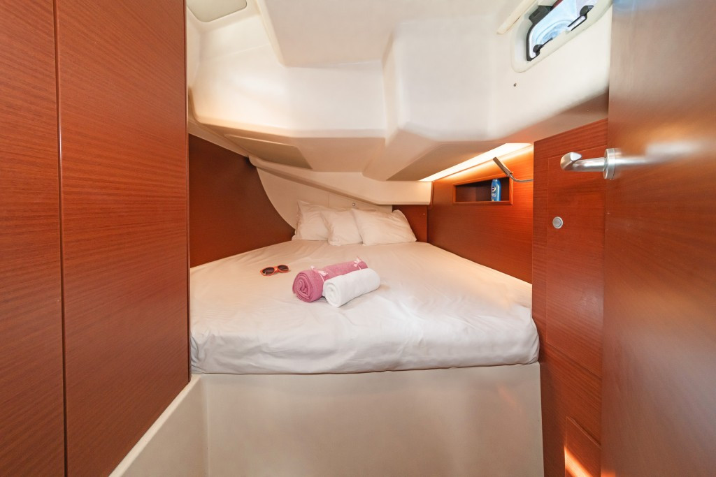 Yacht HANSE - 458 "Lixi"