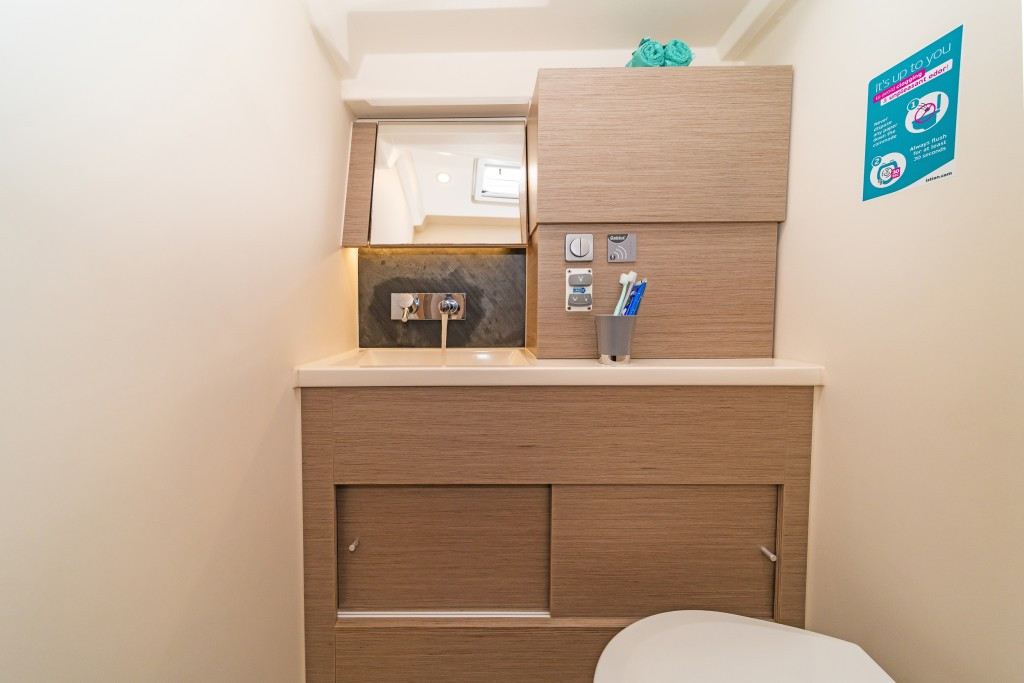 Yacht HANSE - 458 "Ella"