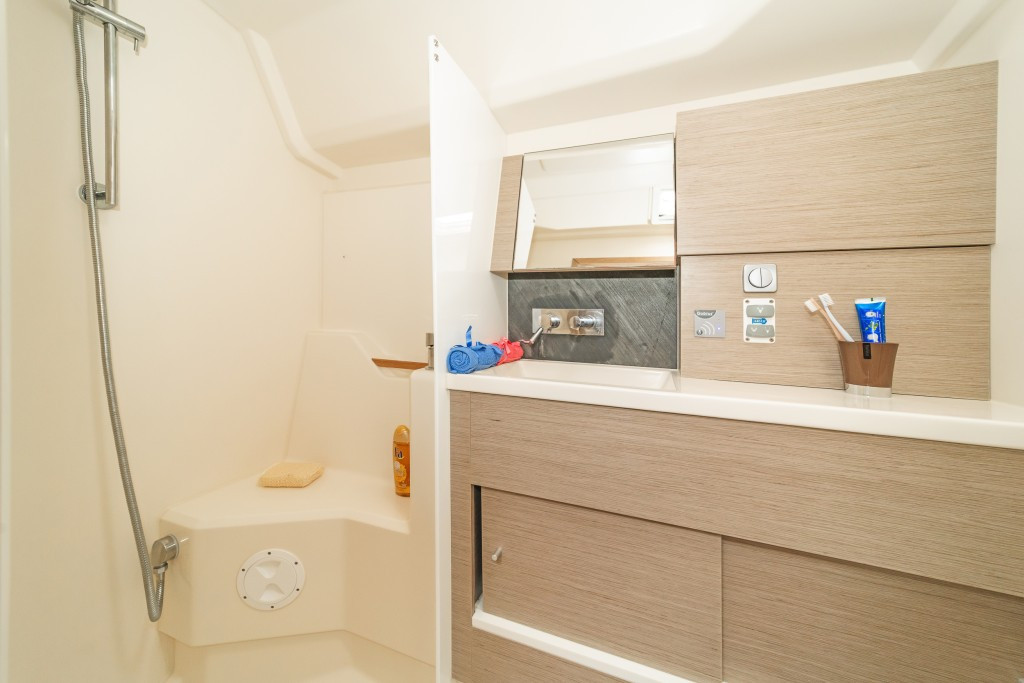 Yacht HANSE - 458 "Ella"