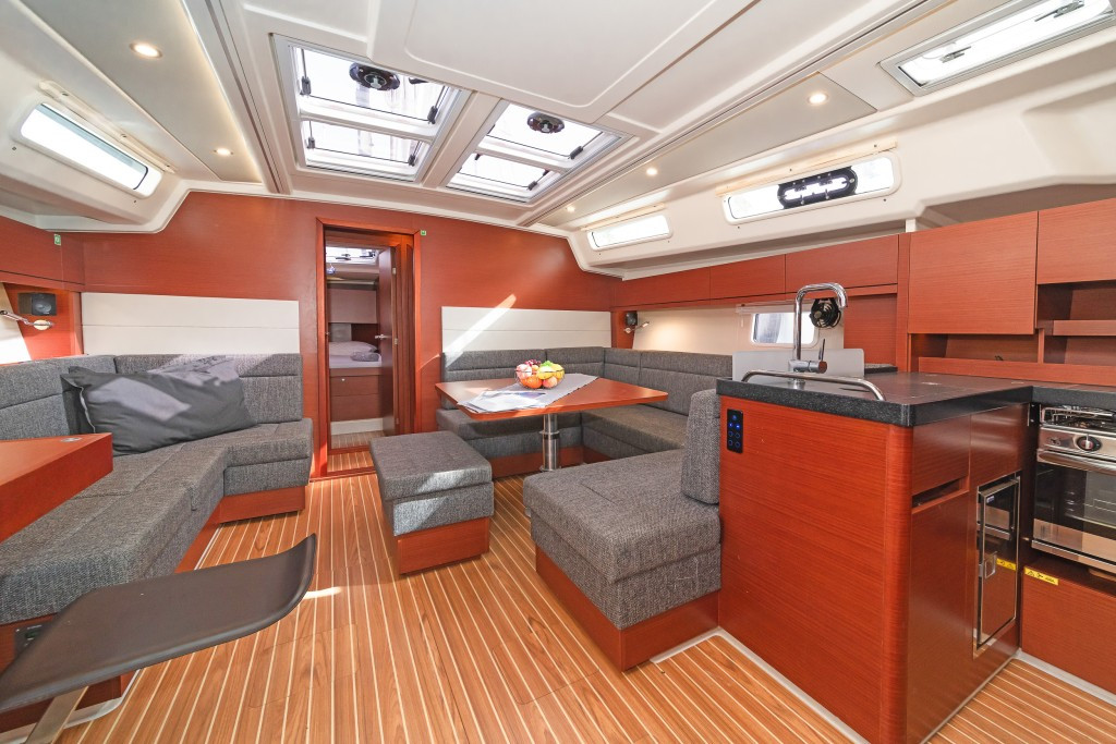 Yacht HANSE - 458 "Kiveli"