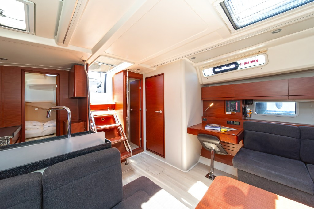 Yacht HANSE - 458 "Kiveli"