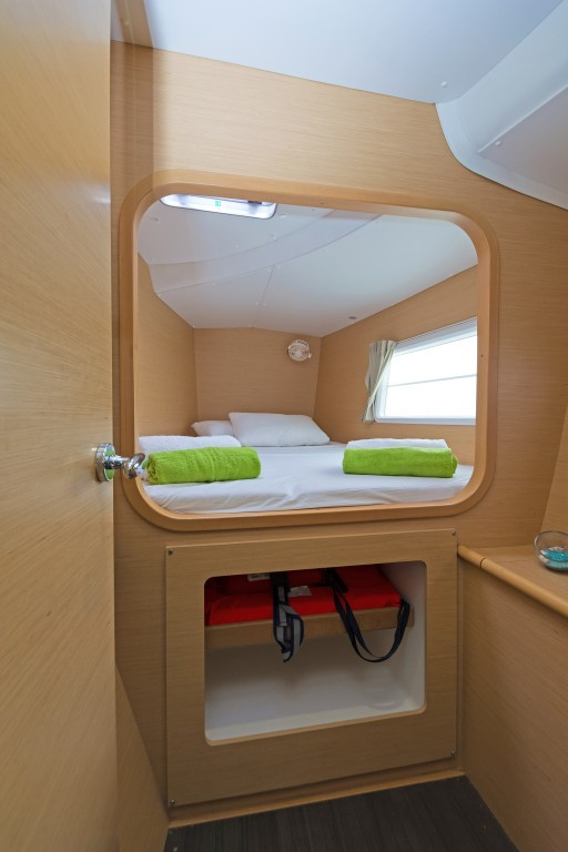 Yacht LAGOON - 380 S2 "Cataki"