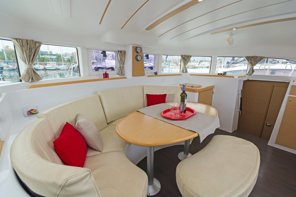 Yacht LAGOON - 380 S2 "Cataki"