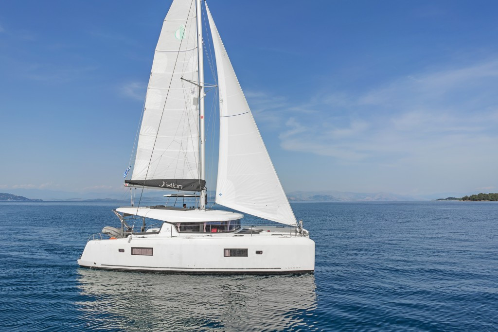 Yacht LAGOON - 42 "Equilibrium"