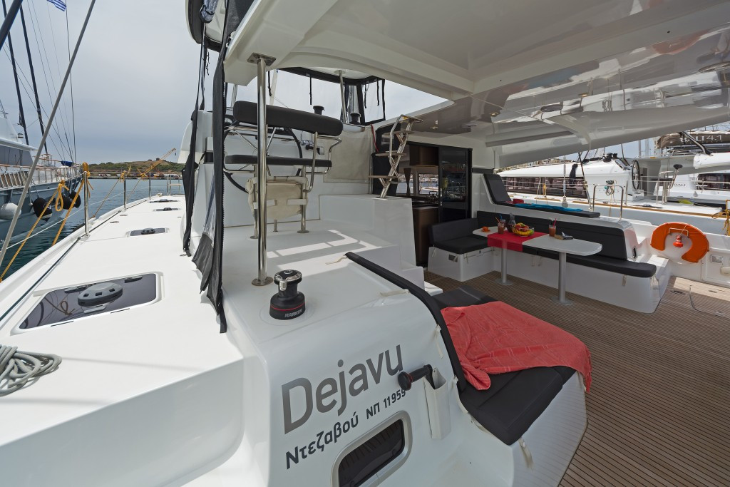 Yacht LAGOON - 42 "Deja vu"