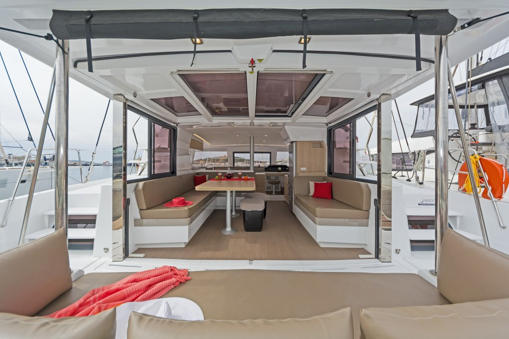 Yacht CATANA - Bali 4.1 "E.S."