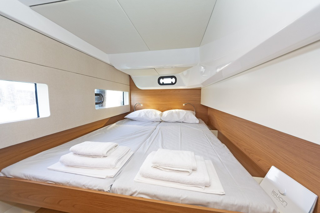 Yacht CATANA - Bali Catsmart "One Love"