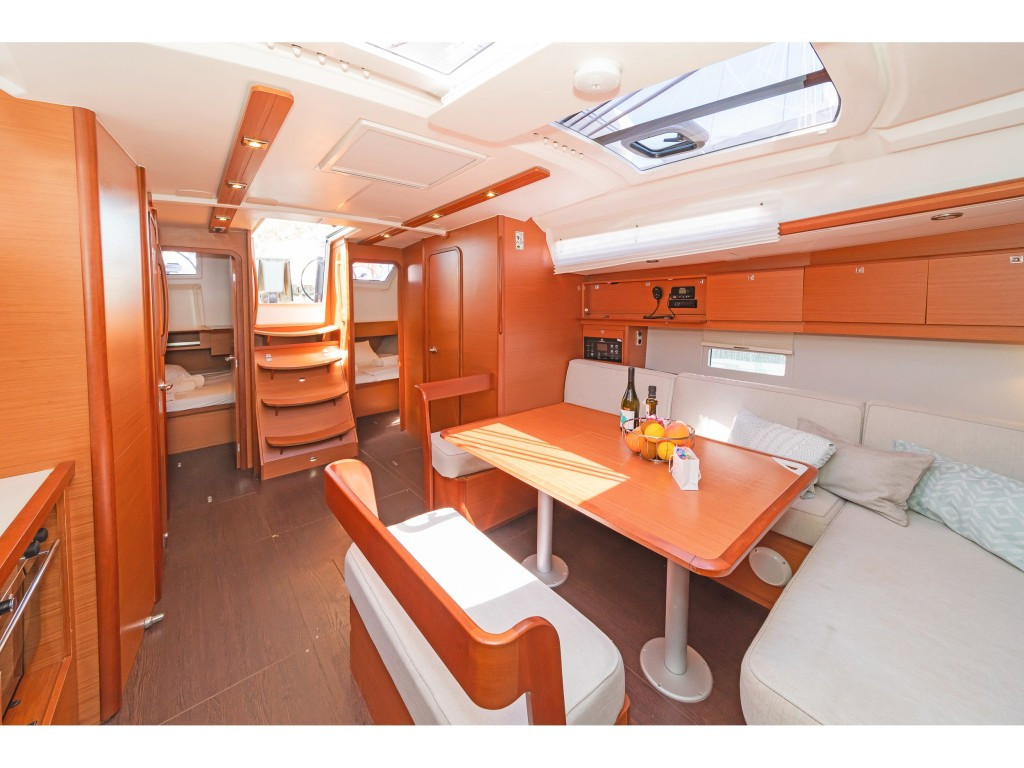 Yacht DUFOUR - 430 Grand Large "Ocean Whisper"