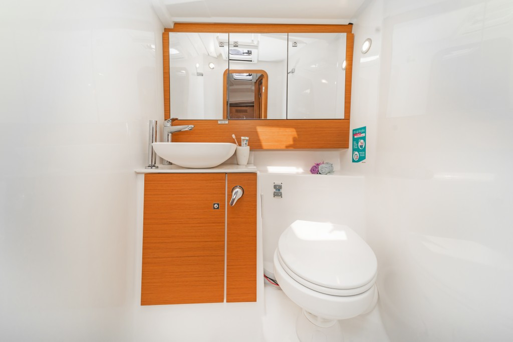 Yacht DUFOUR - 430 Grand Large "Hierax"