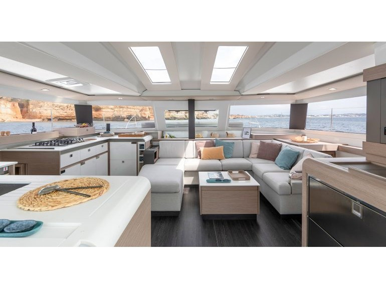 Yacht FOUNTAINE PAJOT - Elba 45 "Night Breeze"