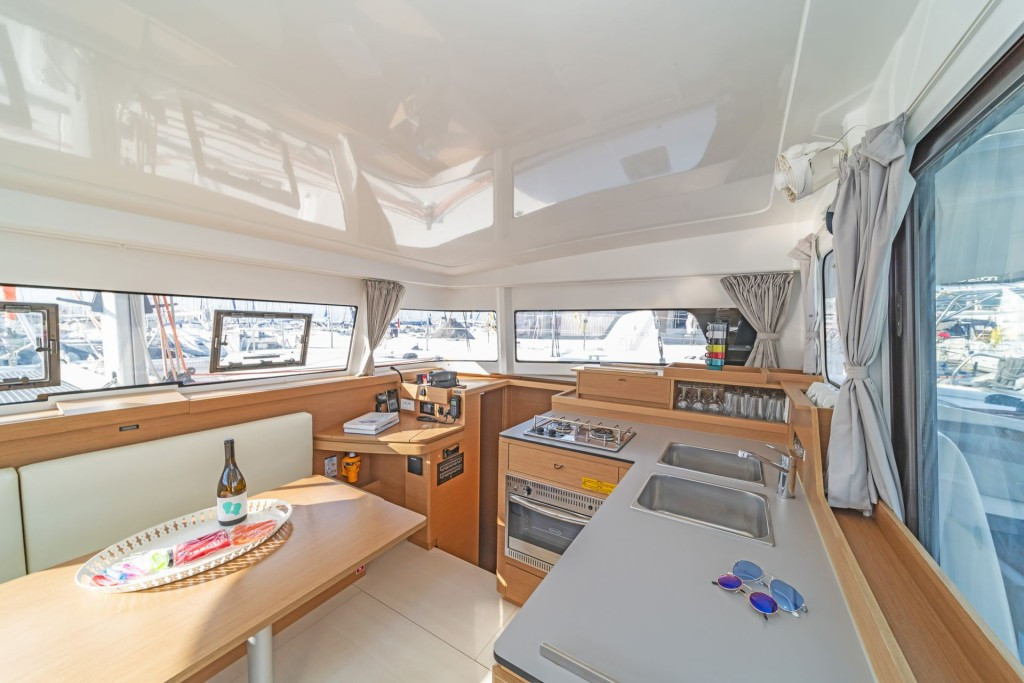 Yacht EXCESS-CATAMARANS - 11 "Okiroi"