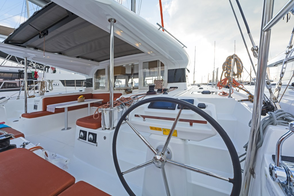 Yacht EXCESS-CATAMARANS - 12 "Excessive"