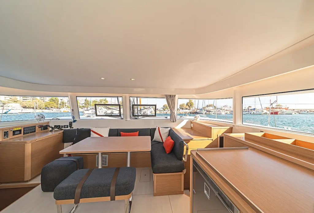 Yacht EXCESS-CATAMARANS - 14 "Tiramisu"