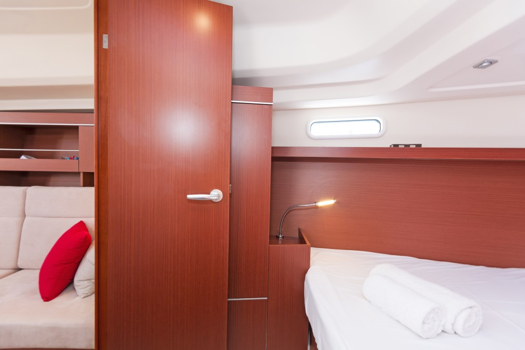 Yacht HANSE - 385 "Capriccio"