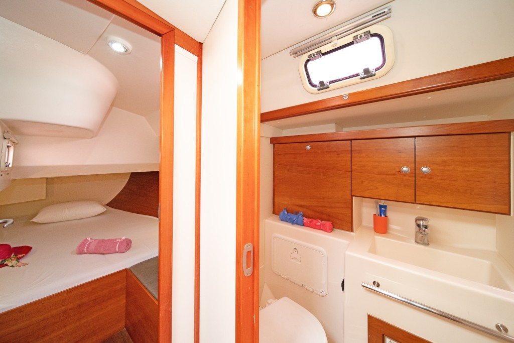 Yacht HANSE - 430 "Tria S"