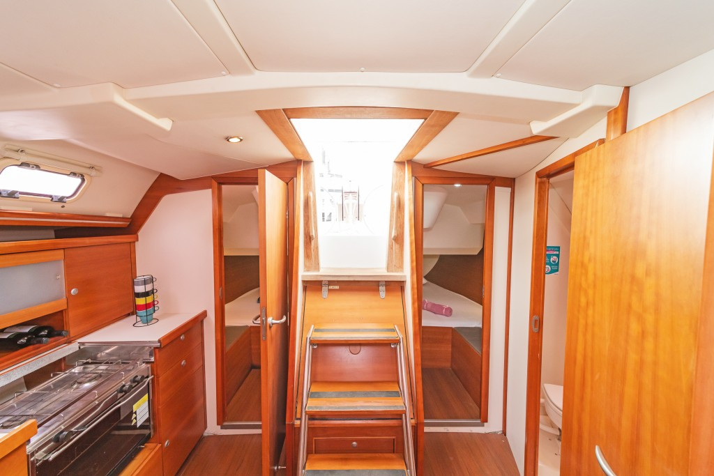Yacht HANSE - 430 "Tria S"