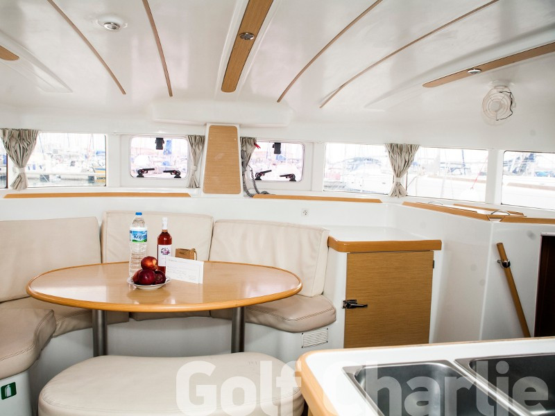 Yacht LAGOON - 380 "Golf Charlie"