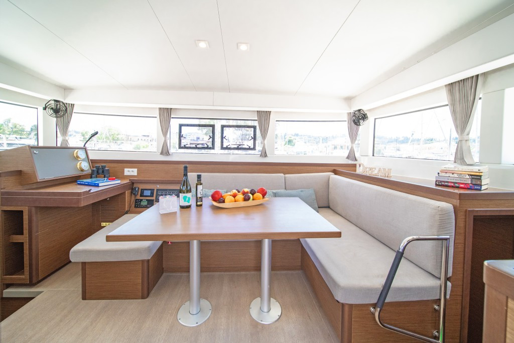 Yacht LAGOON - 40 "Thalasea"