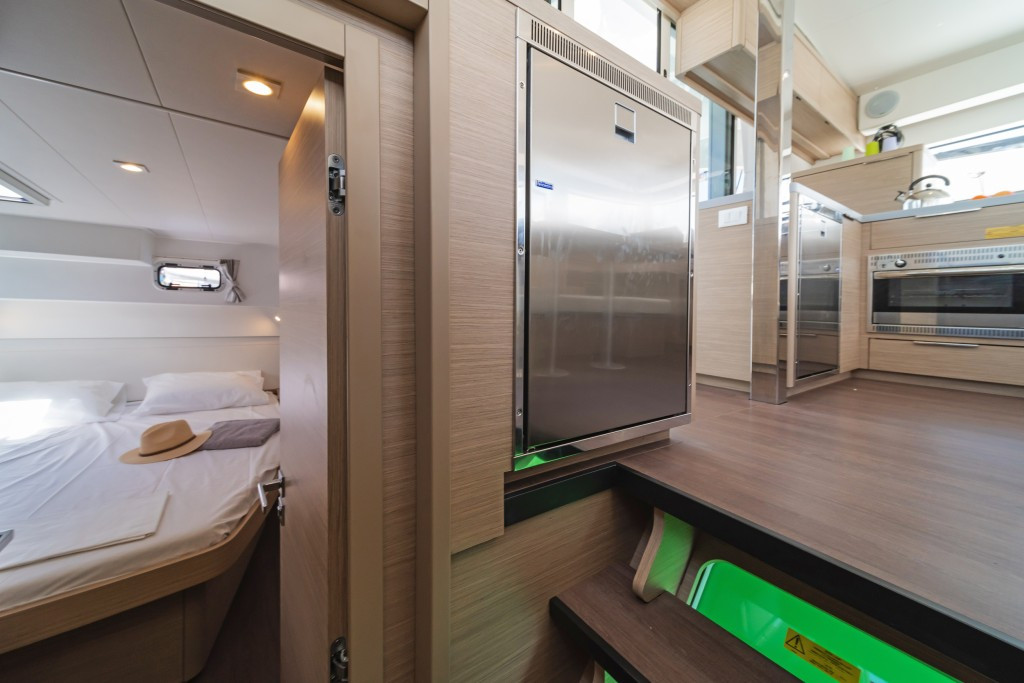 Yacht LAGOON - 40 "Nemo"