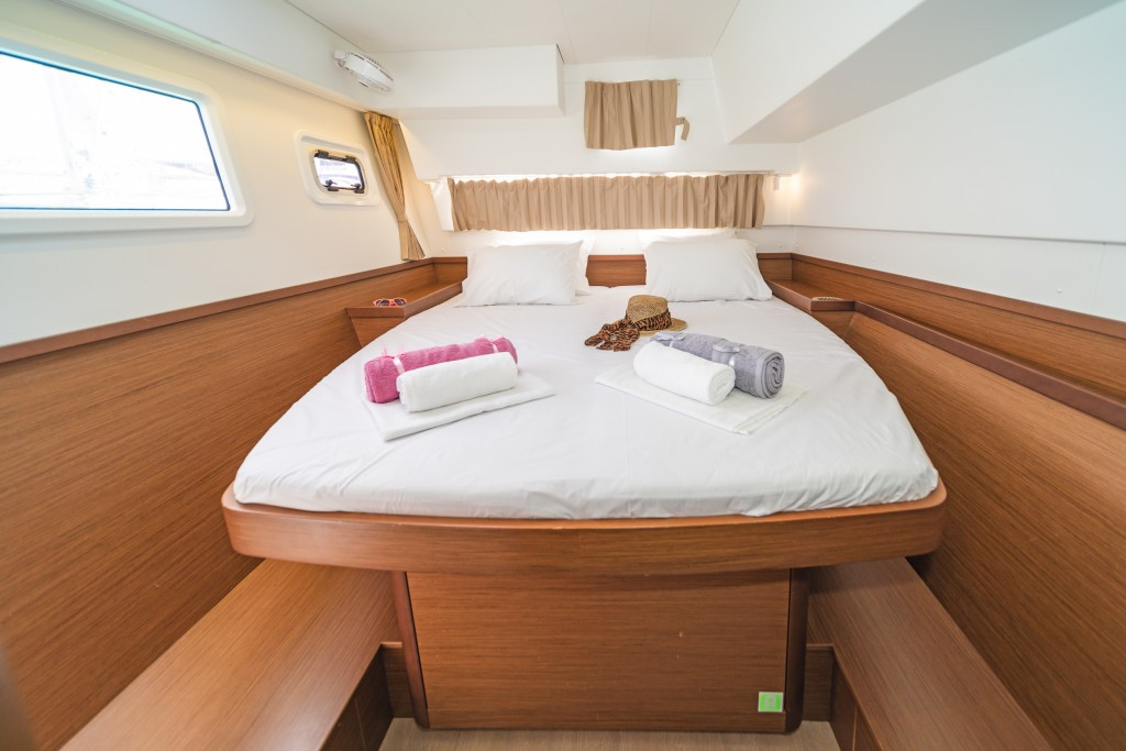 Yacht LAGOON - 42 "Melissanthi"